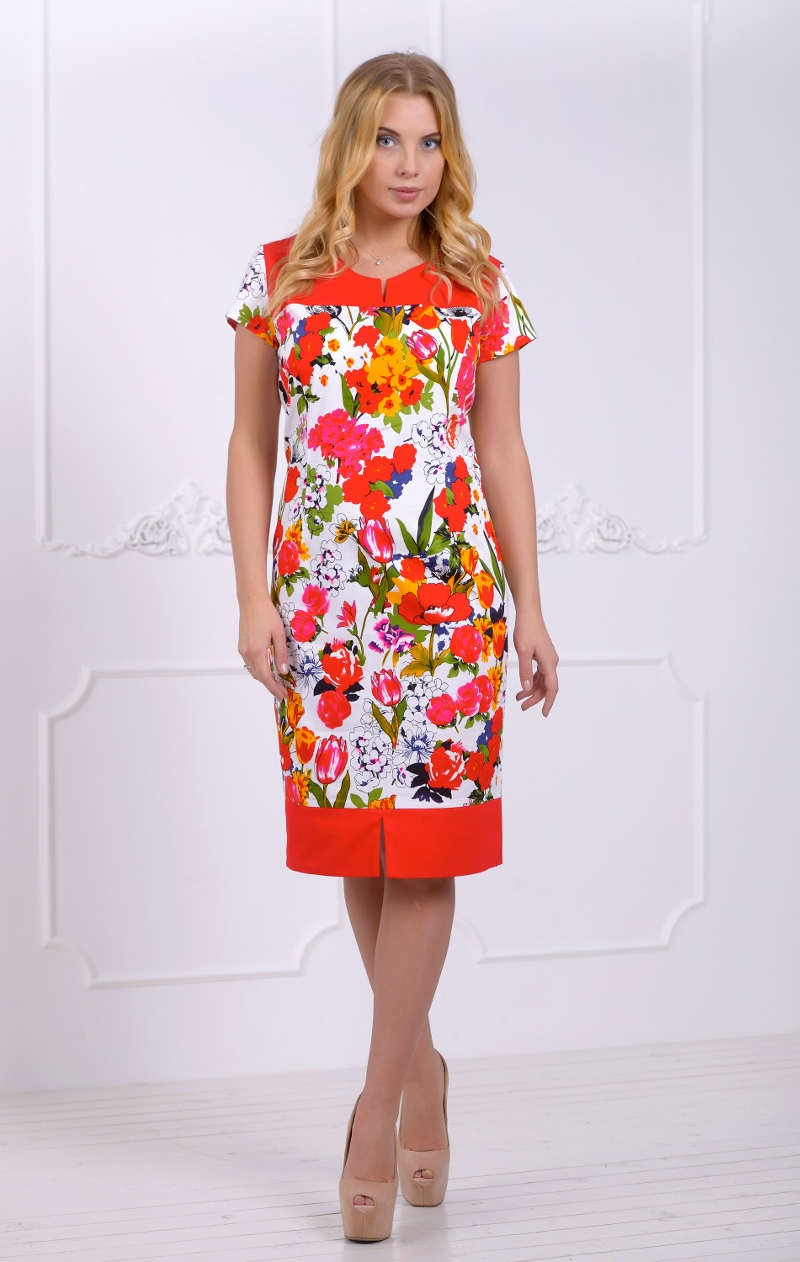 летнее платье бело красное с цветами большого размера фото