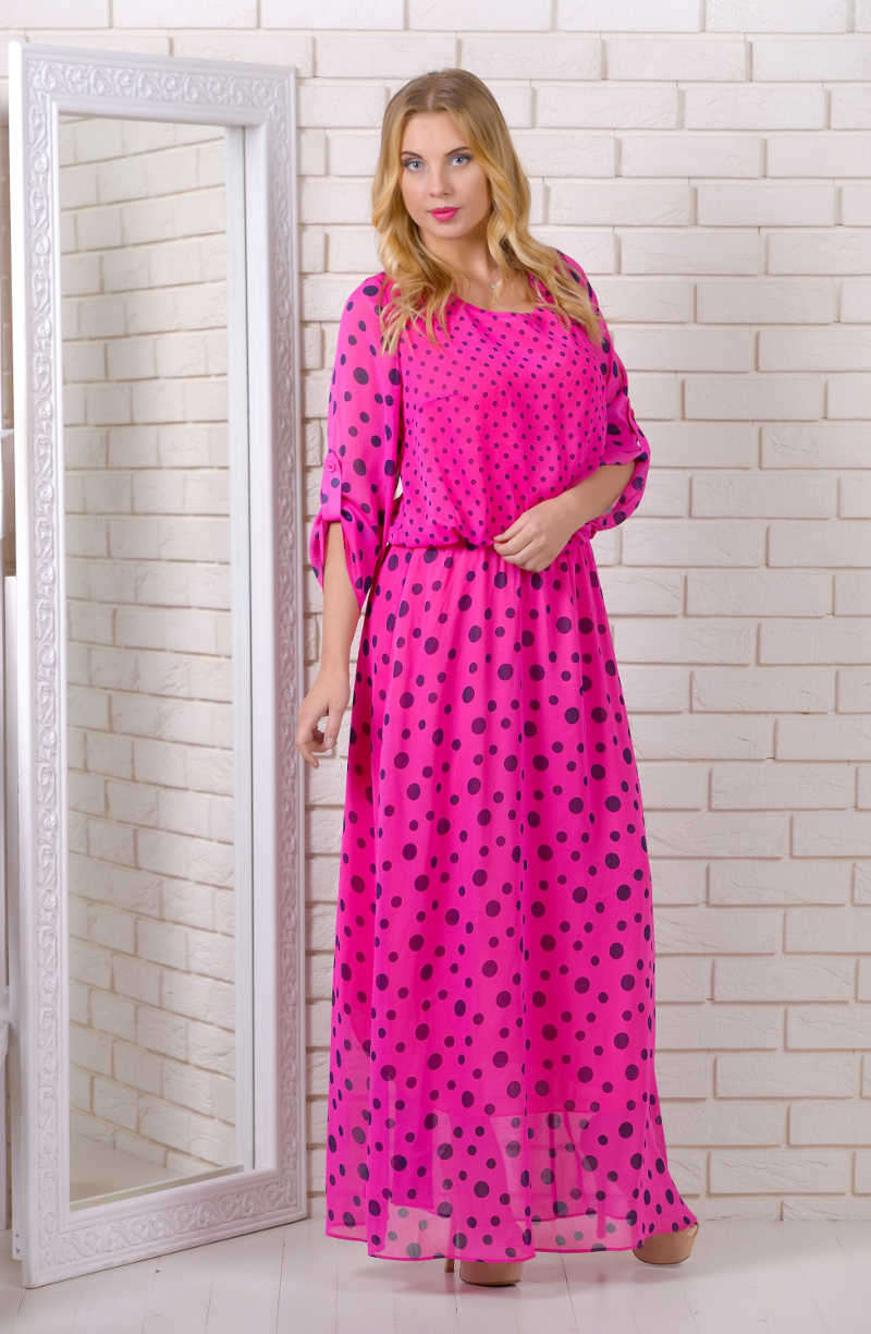 купить летнее платье розового цвета с шифона в горошек